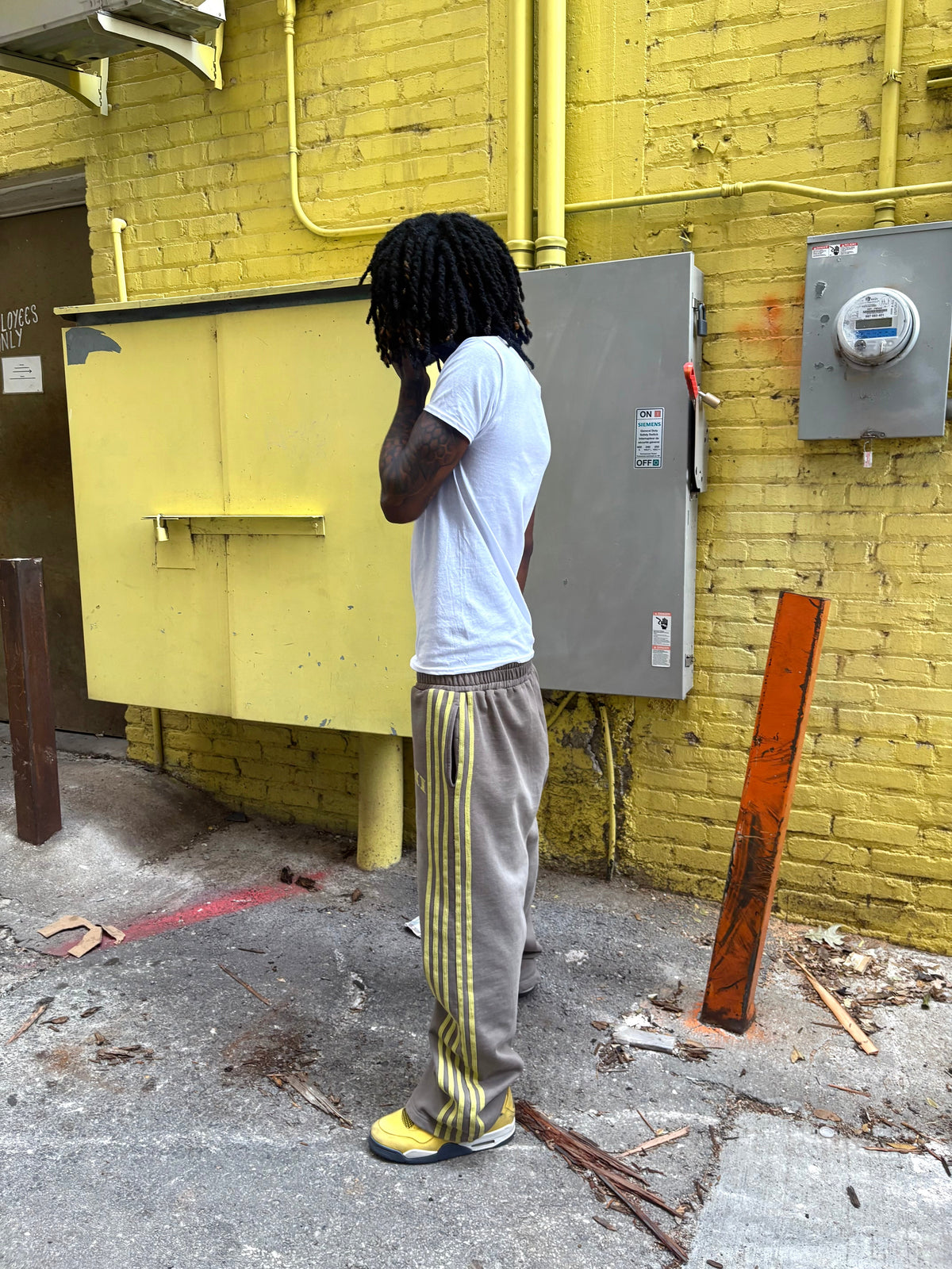 LUNI “VERDE” DARK TANNED SWEATS