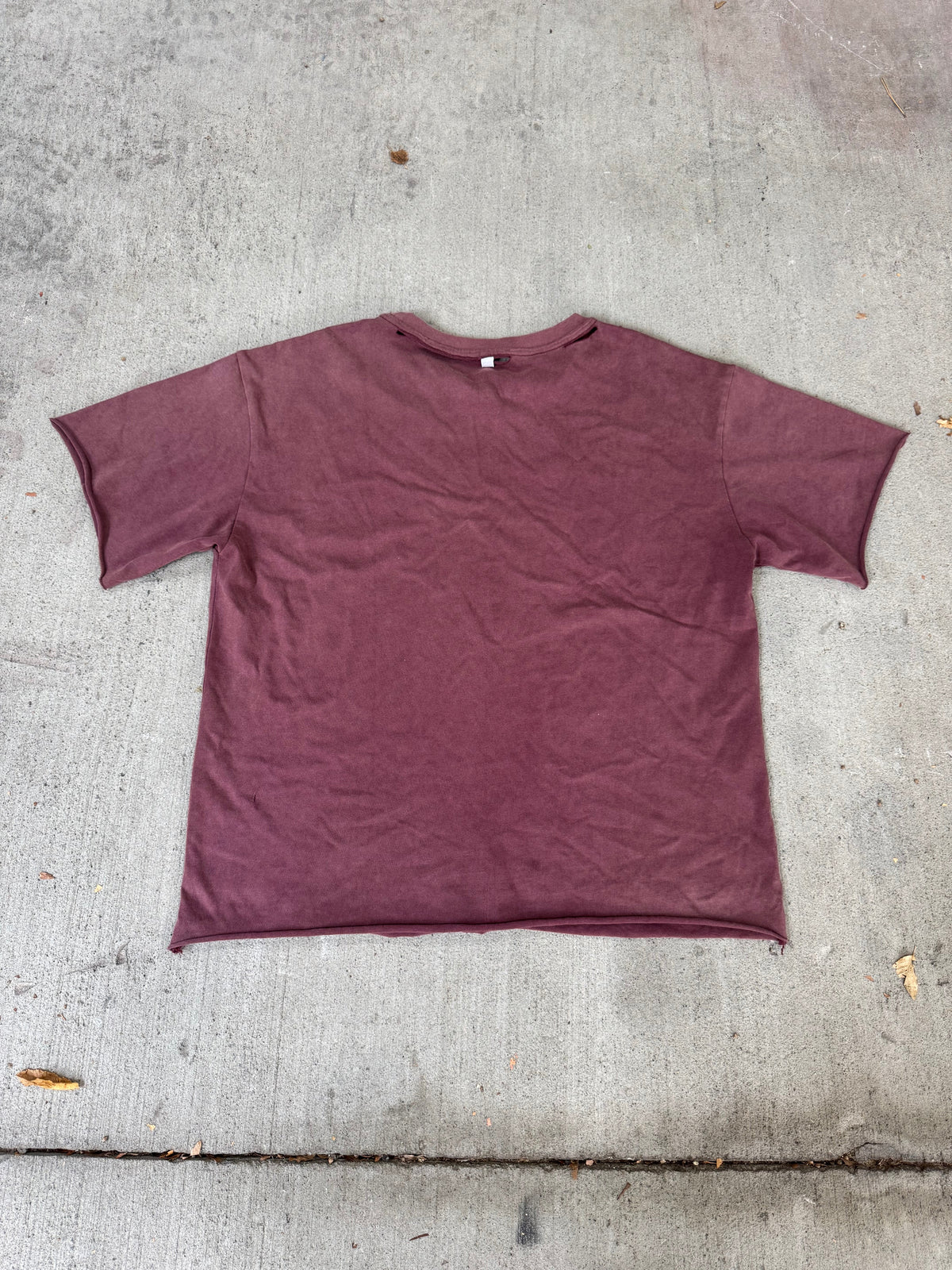 LUNI “LIAR” DISTRESSED TEE